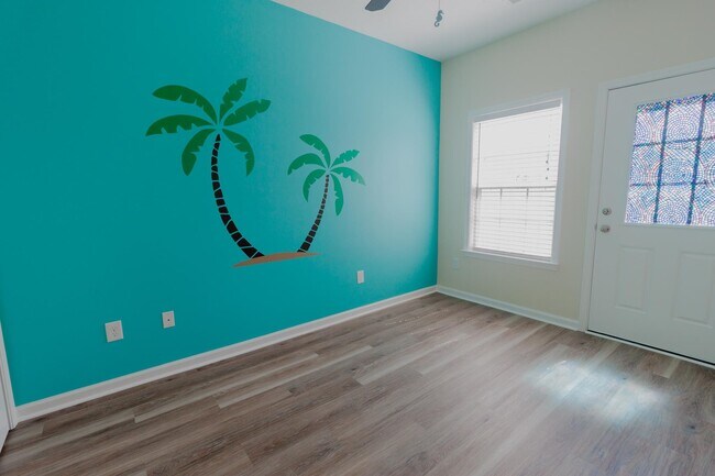 Building Photo - 605 Surfsong Way