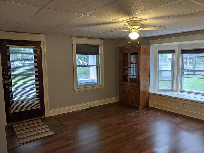 Building Photo - 553 Britton Rd