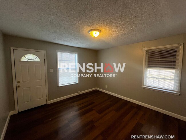 Building Photo - 877 Polk Ave