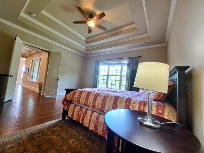 Building Photo - 12170 Inglecrest Ln