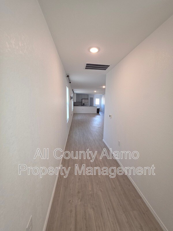 Building Photo - 5702 Repeating Wy