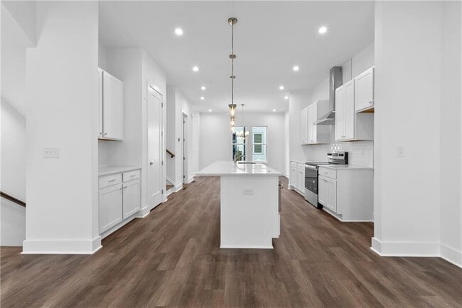 Building Photo - 515 Motivation Cir NW