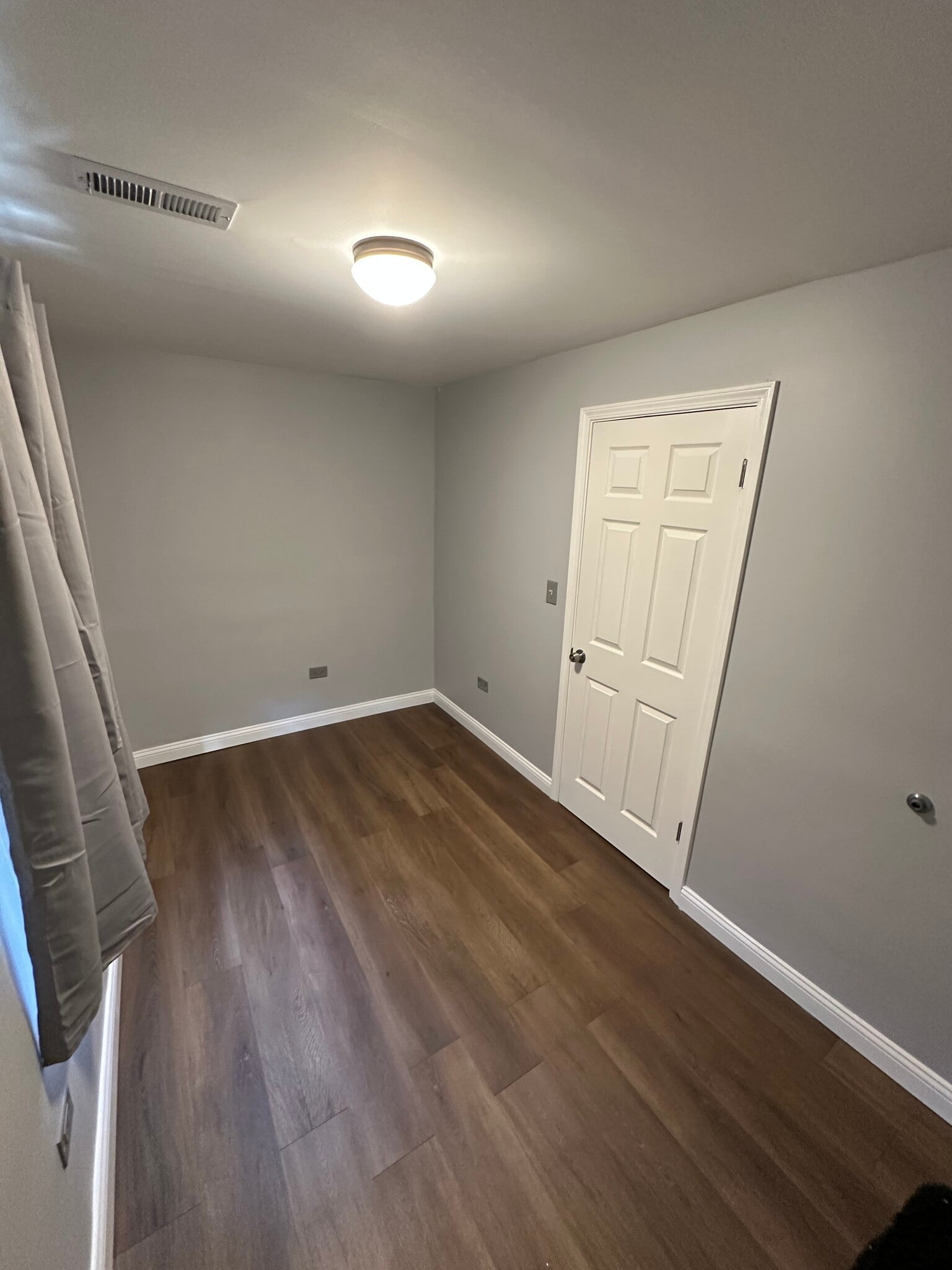 Building Photo - 2712 W 25th St