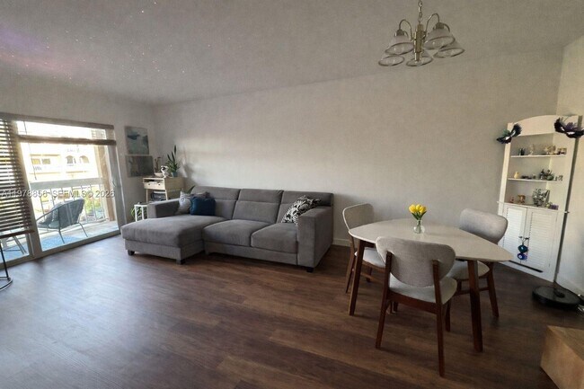 Building Photo - 7730 Camino Real