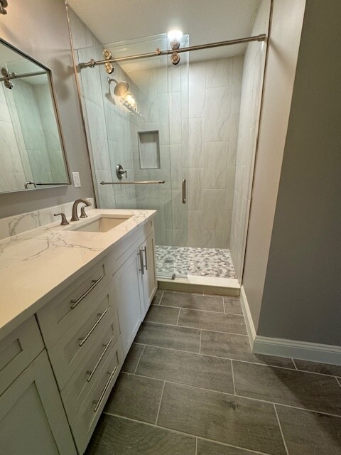 Building Photo - 3455 Remler Dr S