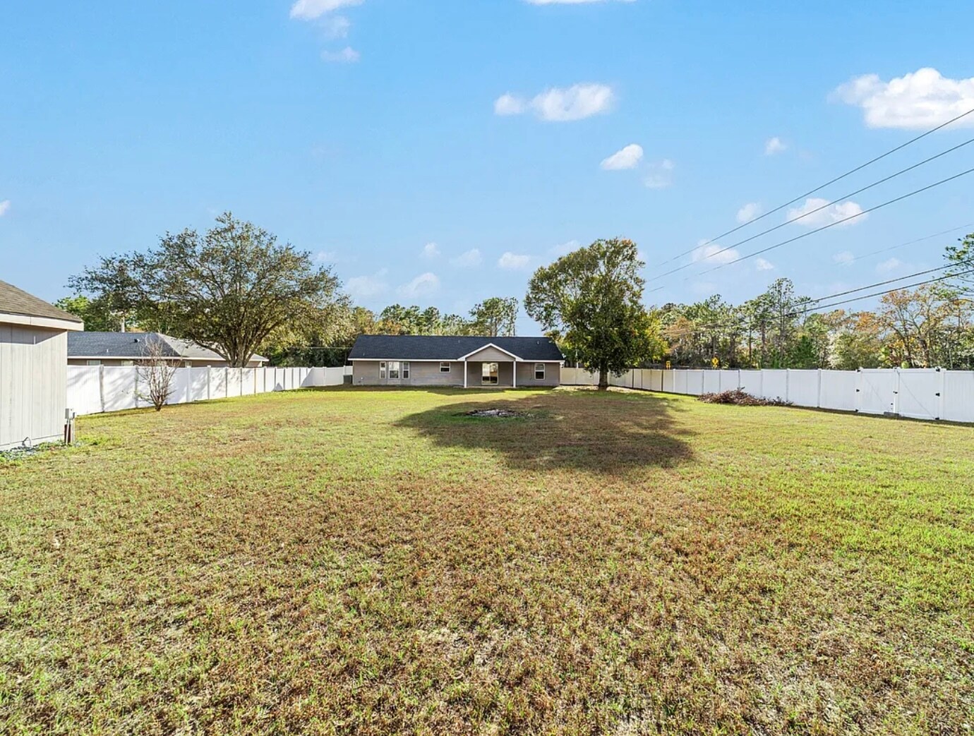 Building Photo - 6930 Bahia Rd