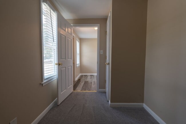 Building Photo - BEAUTIFUL 3 Bedroom Home in Little Creek!