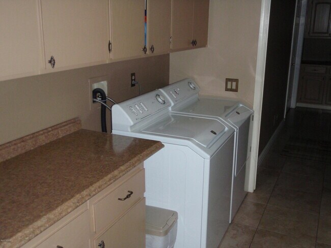 Building Photo - 63652 E Squash Blossom Ln