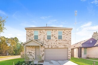 Building Photo - 11430 Forest W St