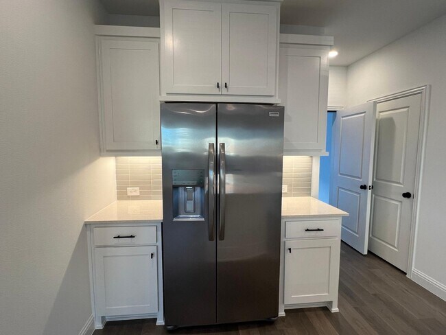 Building Photo - 3758 Pierce Ln