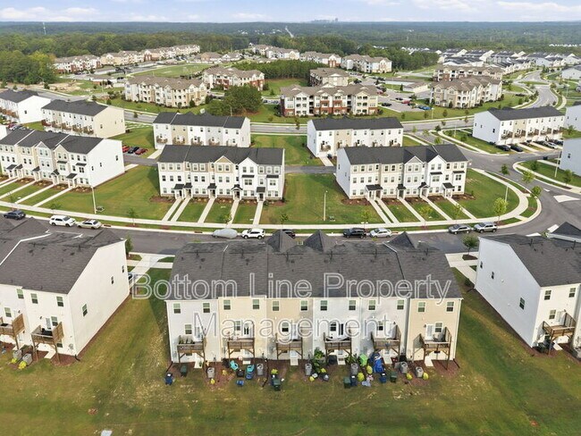 Building Photo - 2617 Chert Ln