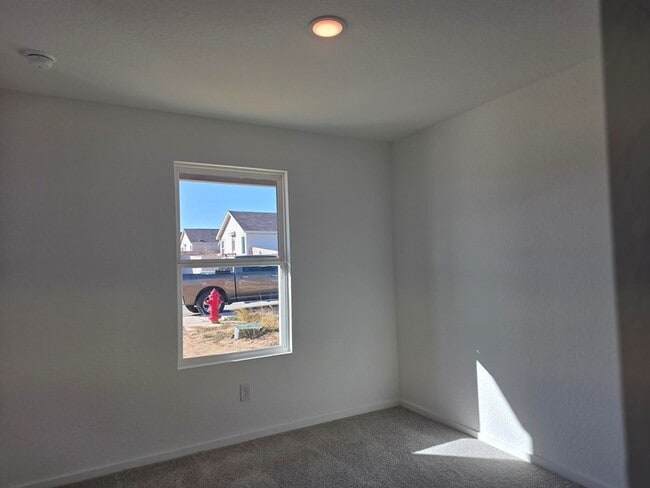 Building Photo - 3214 Glacier Blf