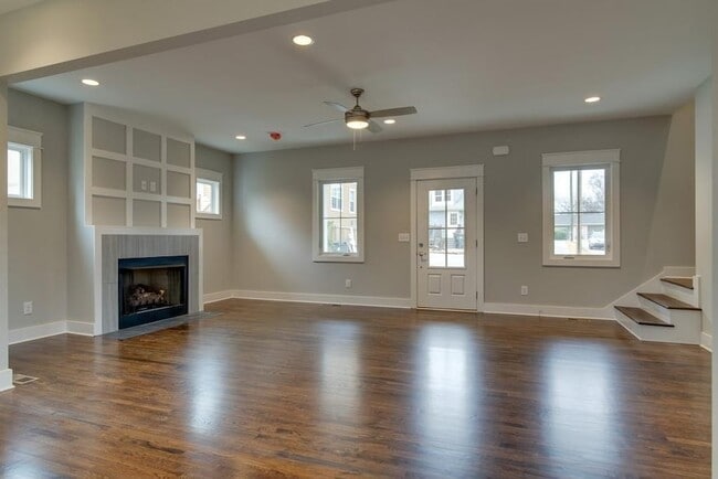 Building Photo - 942 Strouse Ave