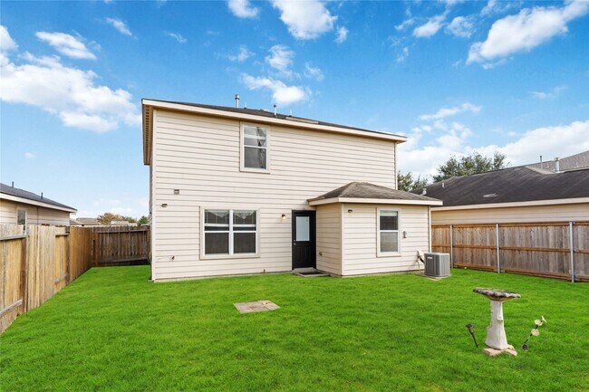 Building Photo - 16267 Silver Wing Ln