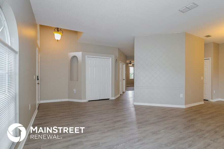 Building Photo - 421 Peppermill Cir