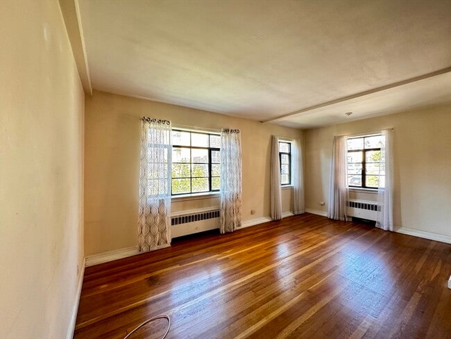 Building Photo - 79 Sutherland Rd