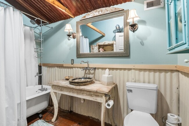 Building Photo - 15058 Lake Paula Dr