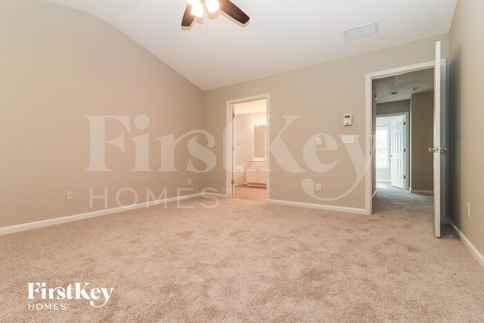 Building Photo - 4006 Maple Ridge Ln NW