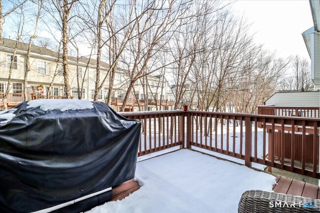 Building Photo - 2004 Eaton Ct