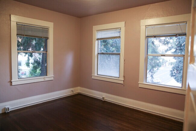 Bedroom Two - 55 Hamilton Pl