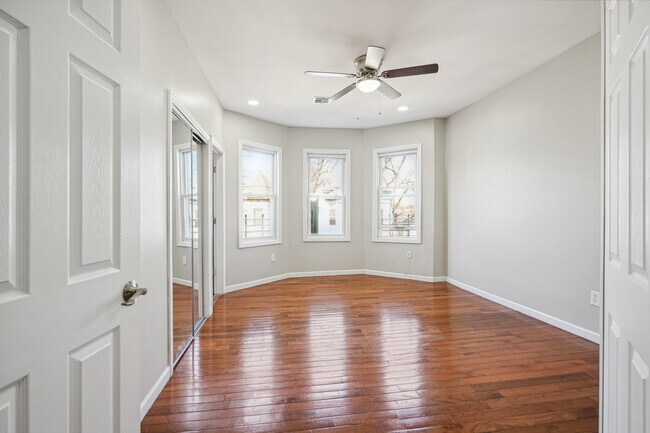 Building Photo - 96 S 12th St