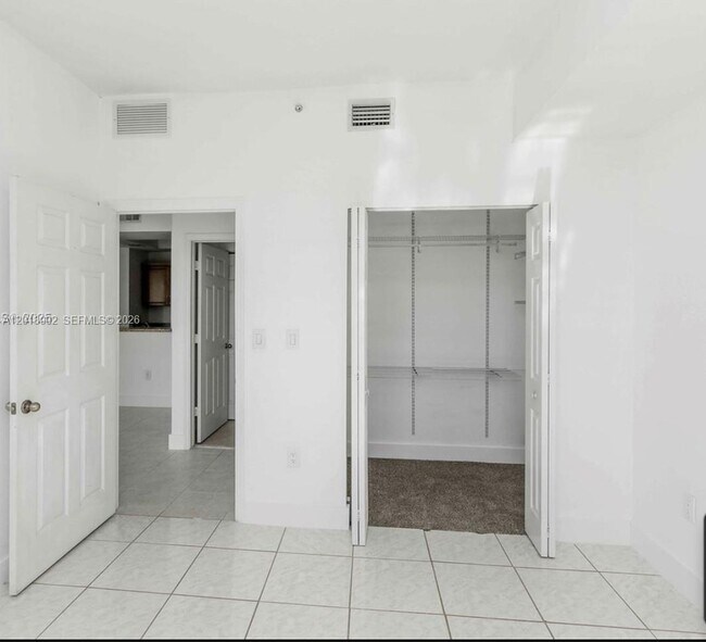 Building Photo - 3590 Coral Wy