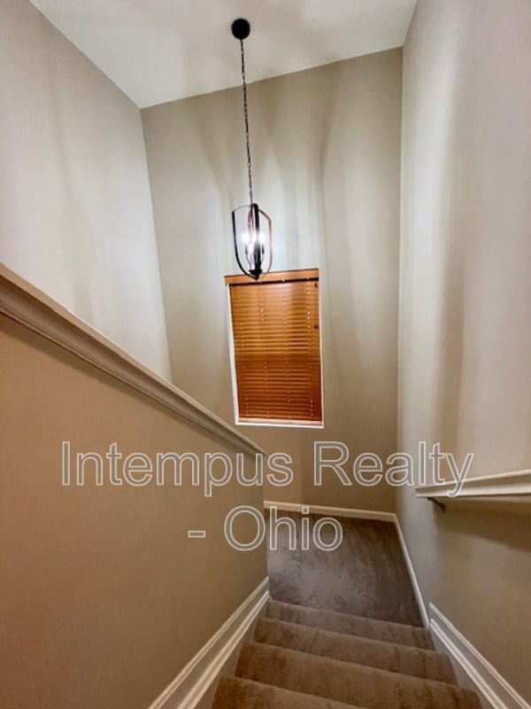 Building Photo - 7311 Blackwell Dr