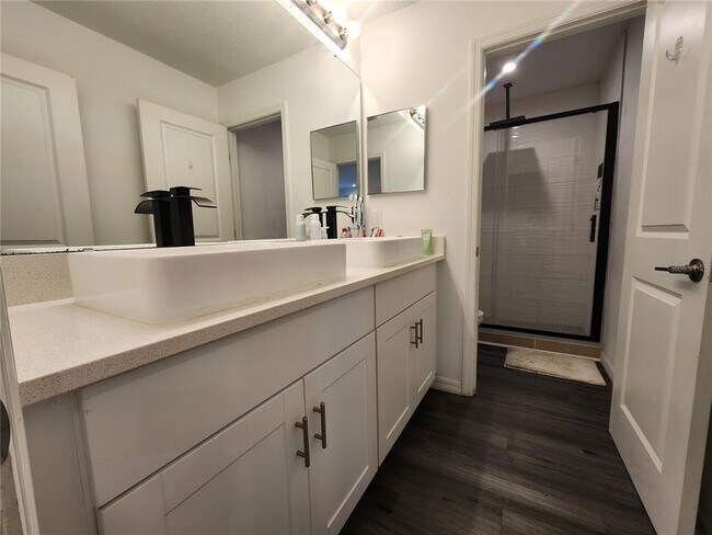 Building Photo - 5148 Tuscany Ln