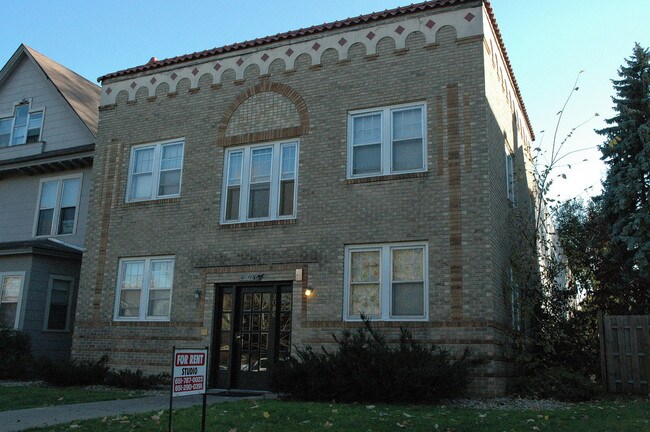 Primary Photo - 2086 Marshall Ave