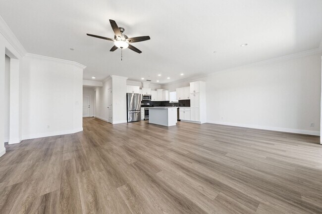 Building Photo - 2877 Ukonom Dr
