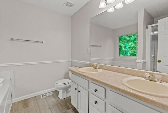 Building Photo - 4244 Akins Ridge Ln