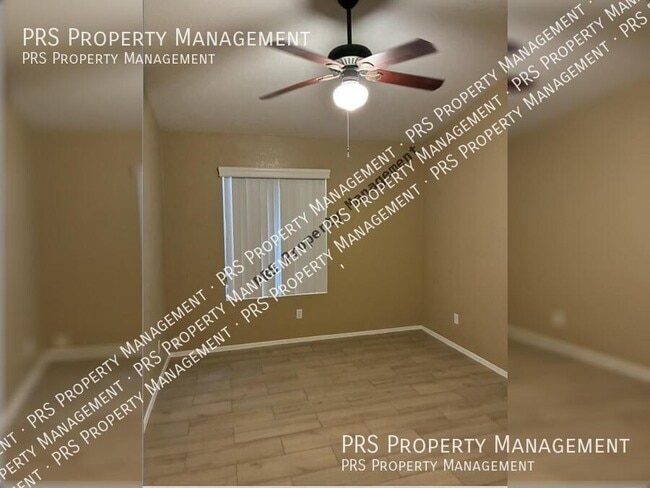 Building Photo - 1041 E Silverwood Dr