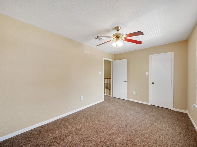 Building Photo - 24023 Strong Pine Dr