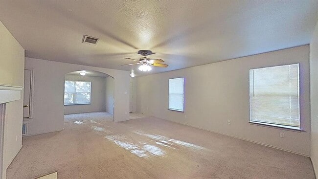 Building Photo - 1200 Hughmont Dr