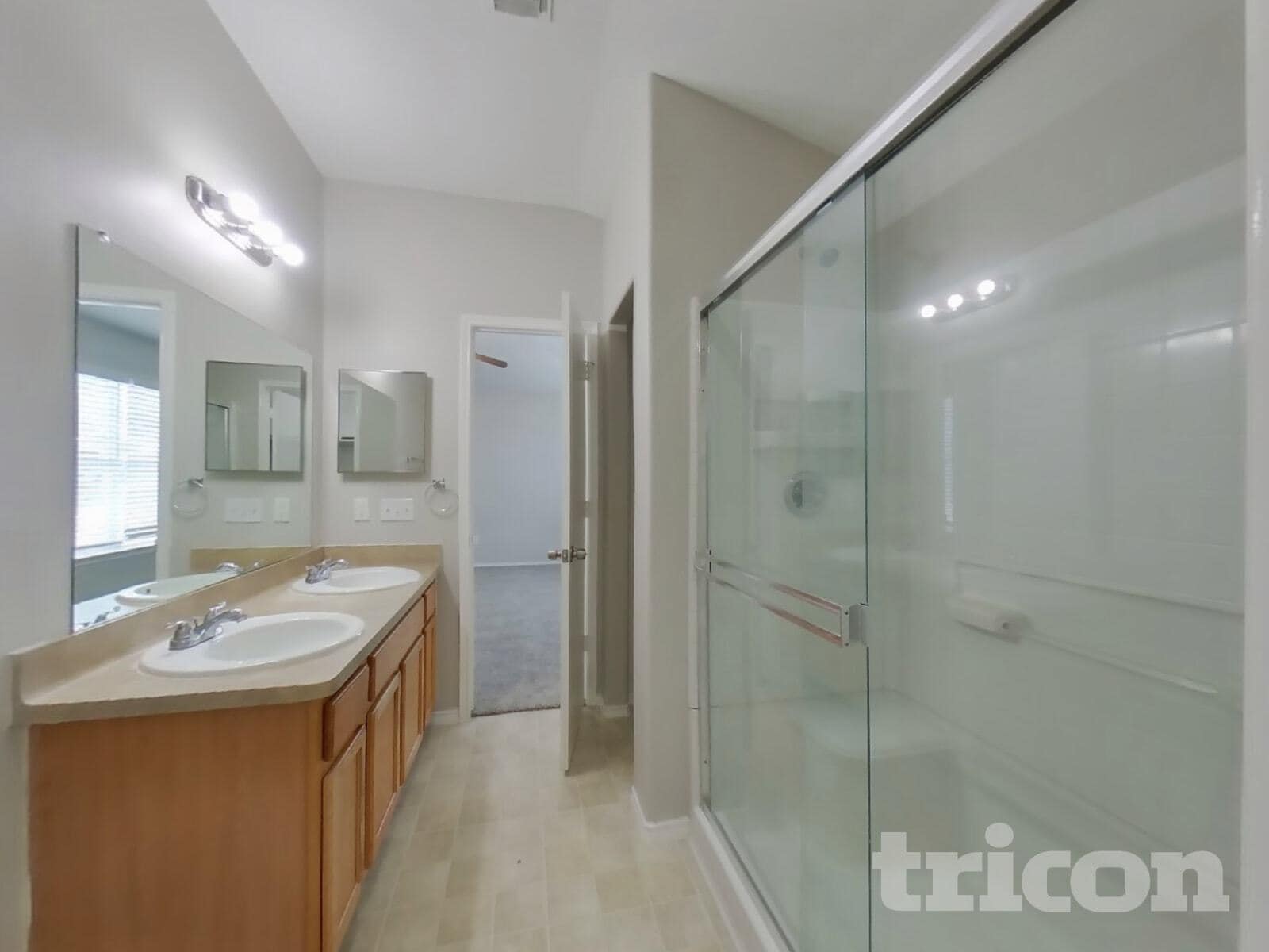 Building Photo - 8227 Radial Ct