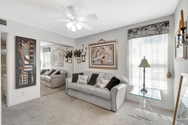 Building Photo - 7280 Amberly Ln