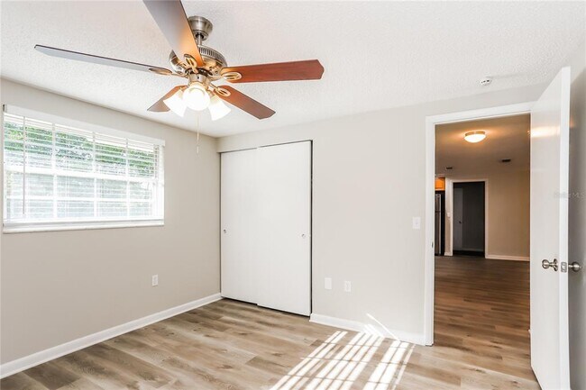 Building Photo - 2922 Java Plum Ave