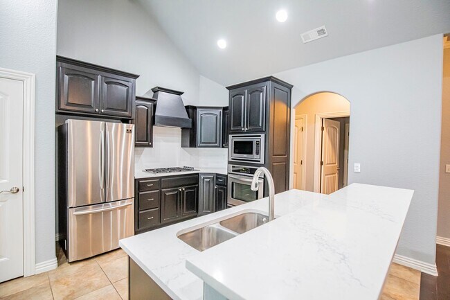 Building Photo - ***3103 SW Silverbark Road***