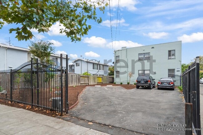 Building Photo - 2238 Seventh St