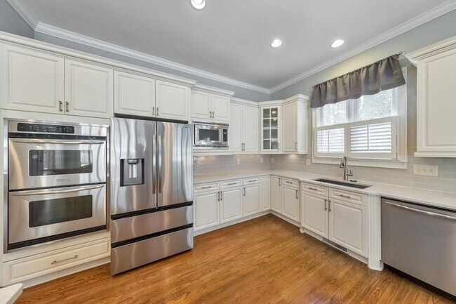 Building Photo - 11180 W Rd