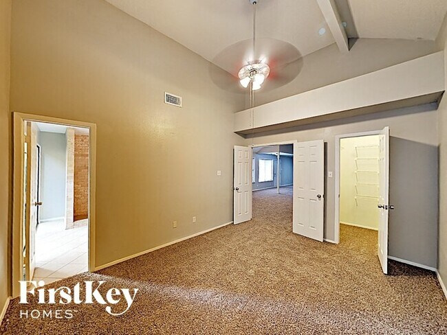 Building Photo - 7511 Connemara Dr