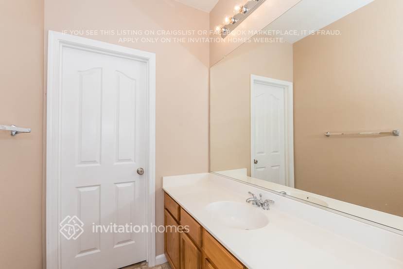 Building Photo - 1764 Dover Cir