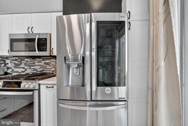 Building Photo - 3818 Early Glow Ln