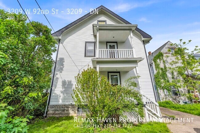 Building Photo - 3209 W 92nd St