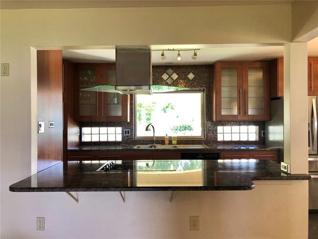 Building Photo - 336 Blue Heron Dr