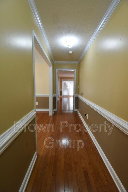 Building Photo - 193 Wind Brook Ct