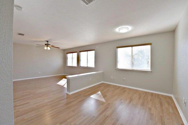 Building Photo - 3627 Windhill Loop