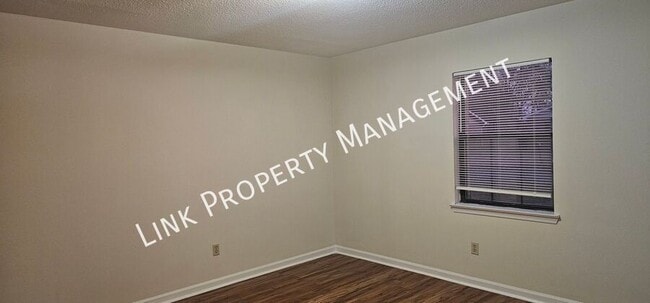 Building Photo - 5101 N Moore Ln