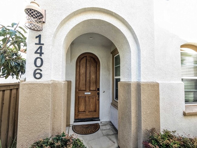 Building Photo - 1406 Mosaic Glen