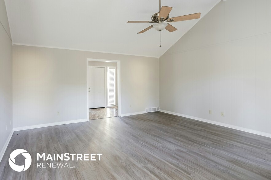 Building Photo - 4454 Westbury Dr